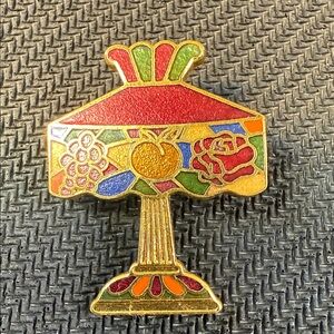 Vintage aviva gold tone cloisonné broach made in likeness of a Tiffany lamp
